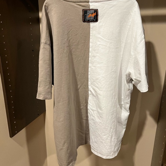 Casual White and Black Short Sleeve Tees - Picture 3 of 4